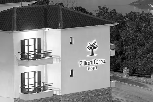 Phlion terra hotel greyscale 640w